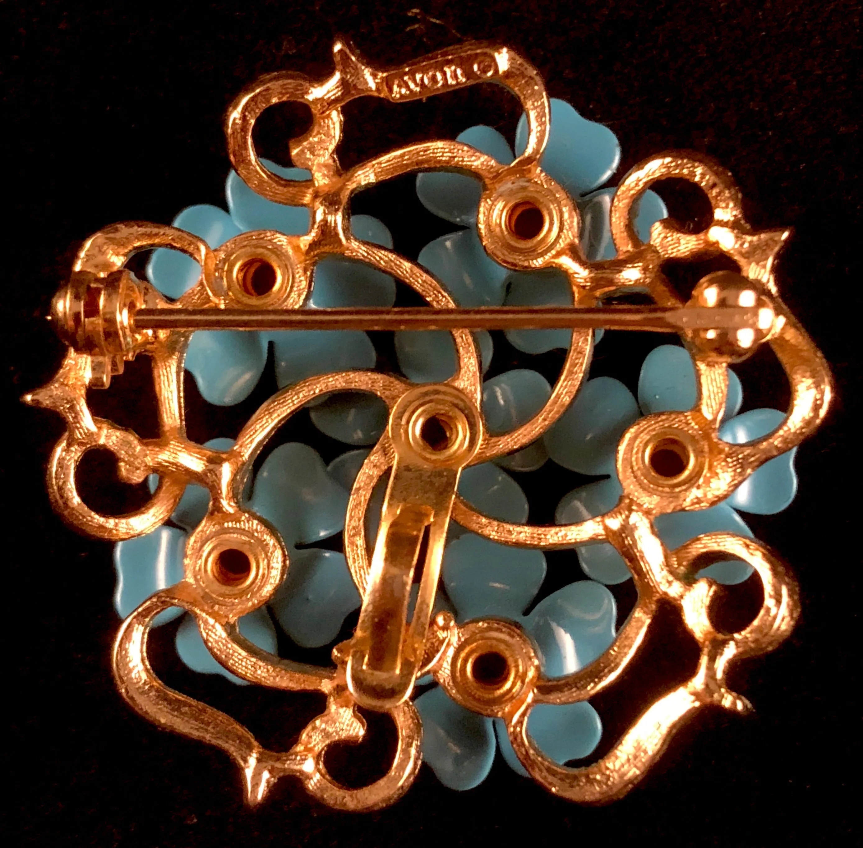 1972 Avon Love Blossoms Necklace