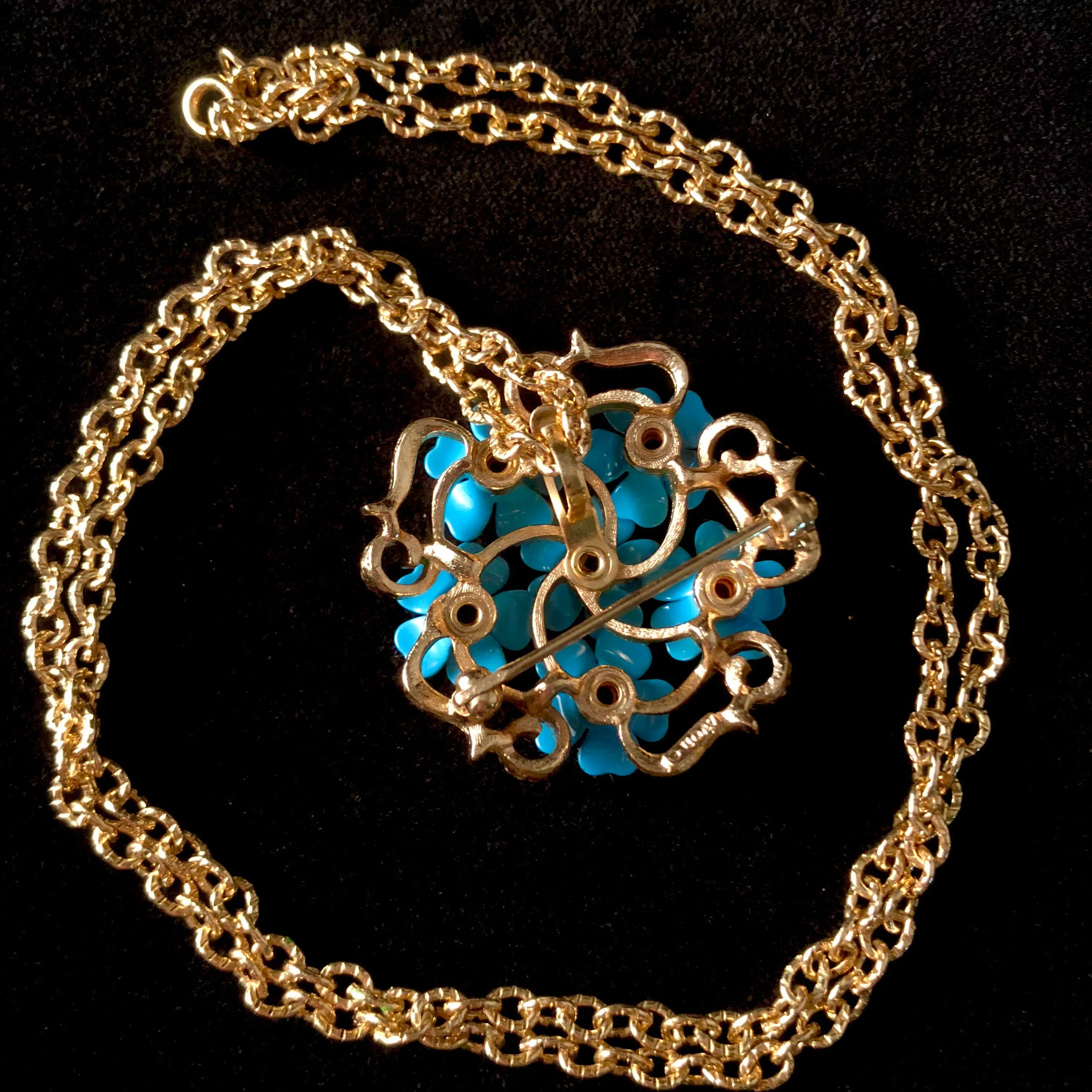 1972 Avon Love Blossoms Necklace
