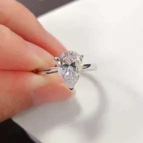 2 Carats Pear Shaped Moissanite Diamond Ring