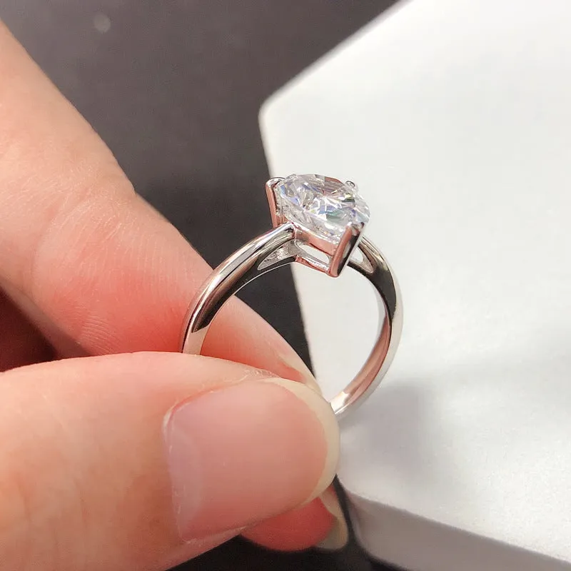 2 Carats Pear Shaped Moissanite Diamond Ring