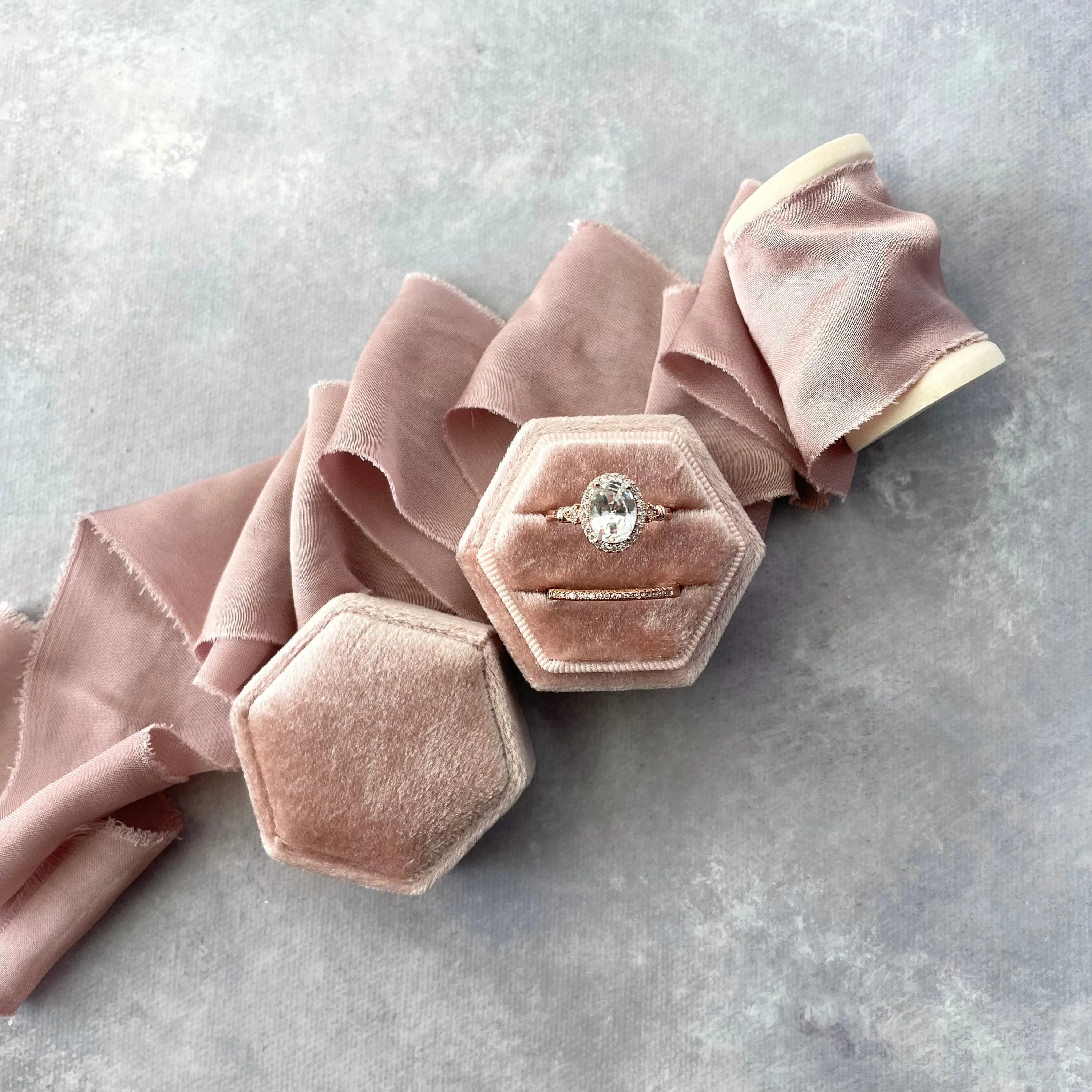 Blush Ring Box