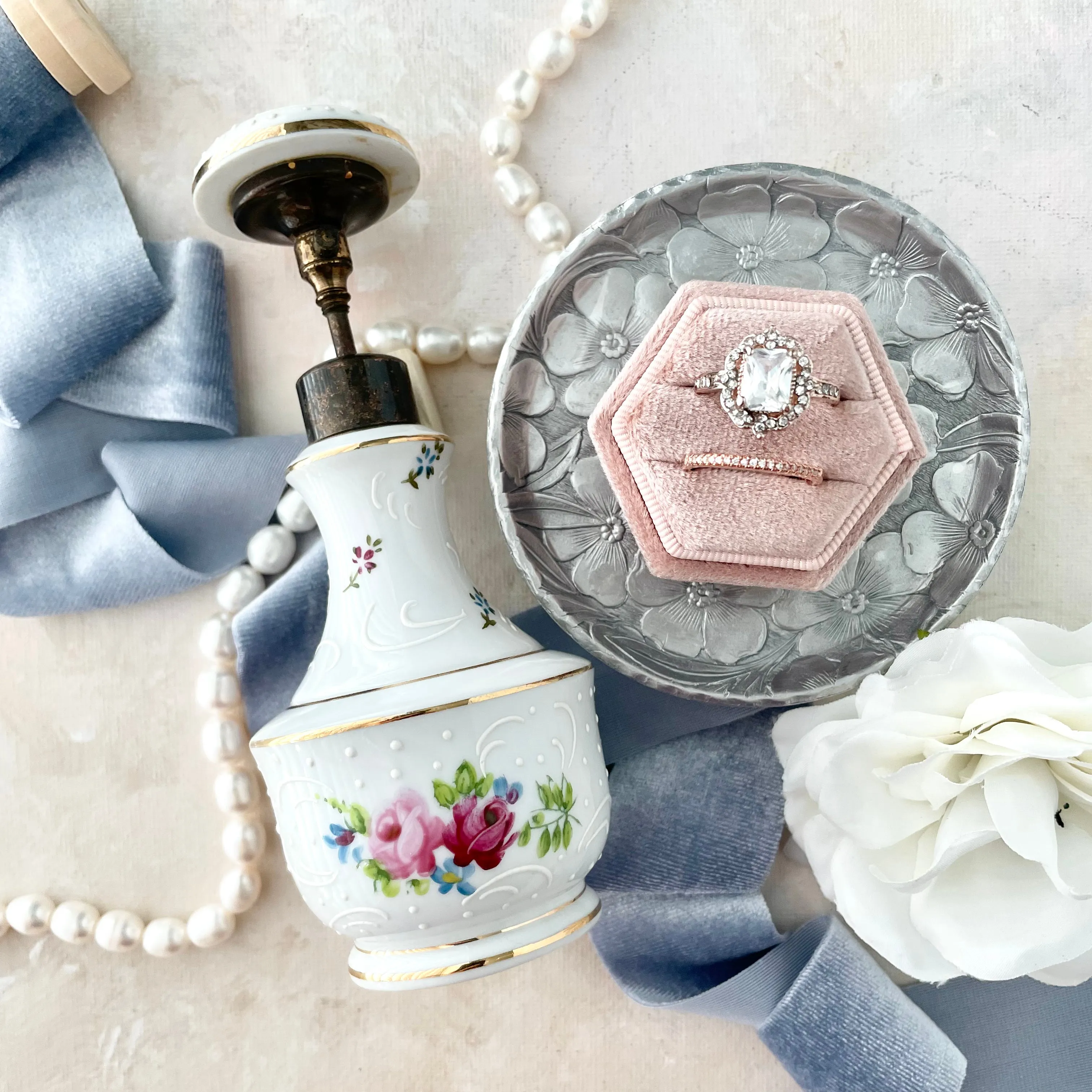 Blush Ring Box