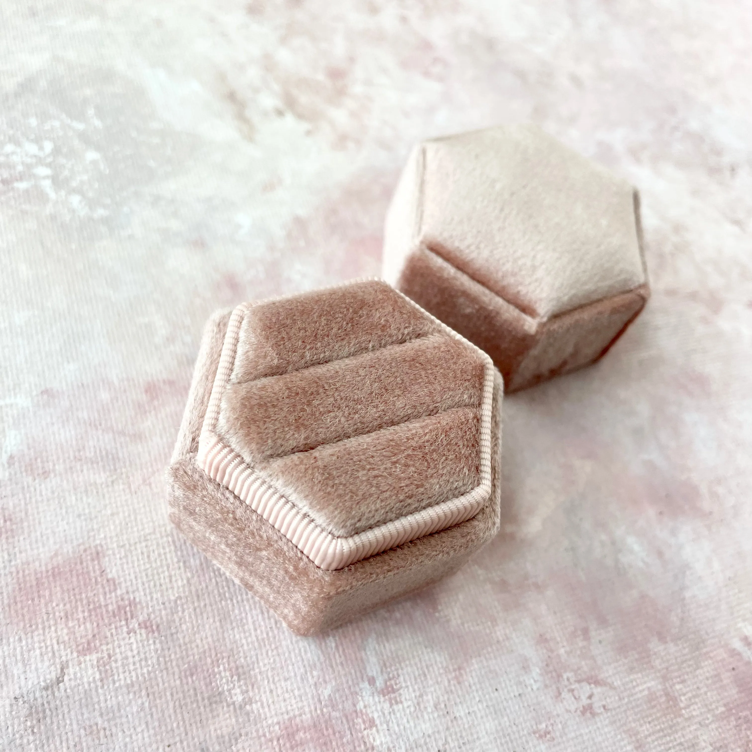 Blush Ring Box