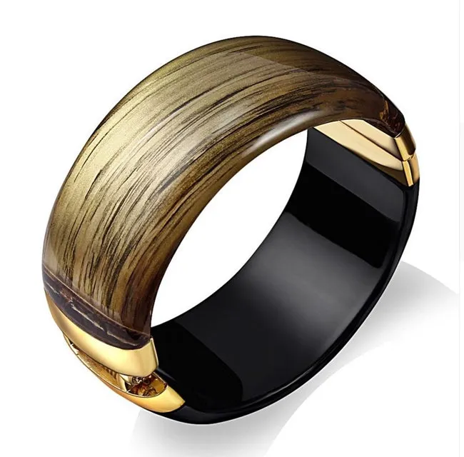 Brushed Gold Bangle