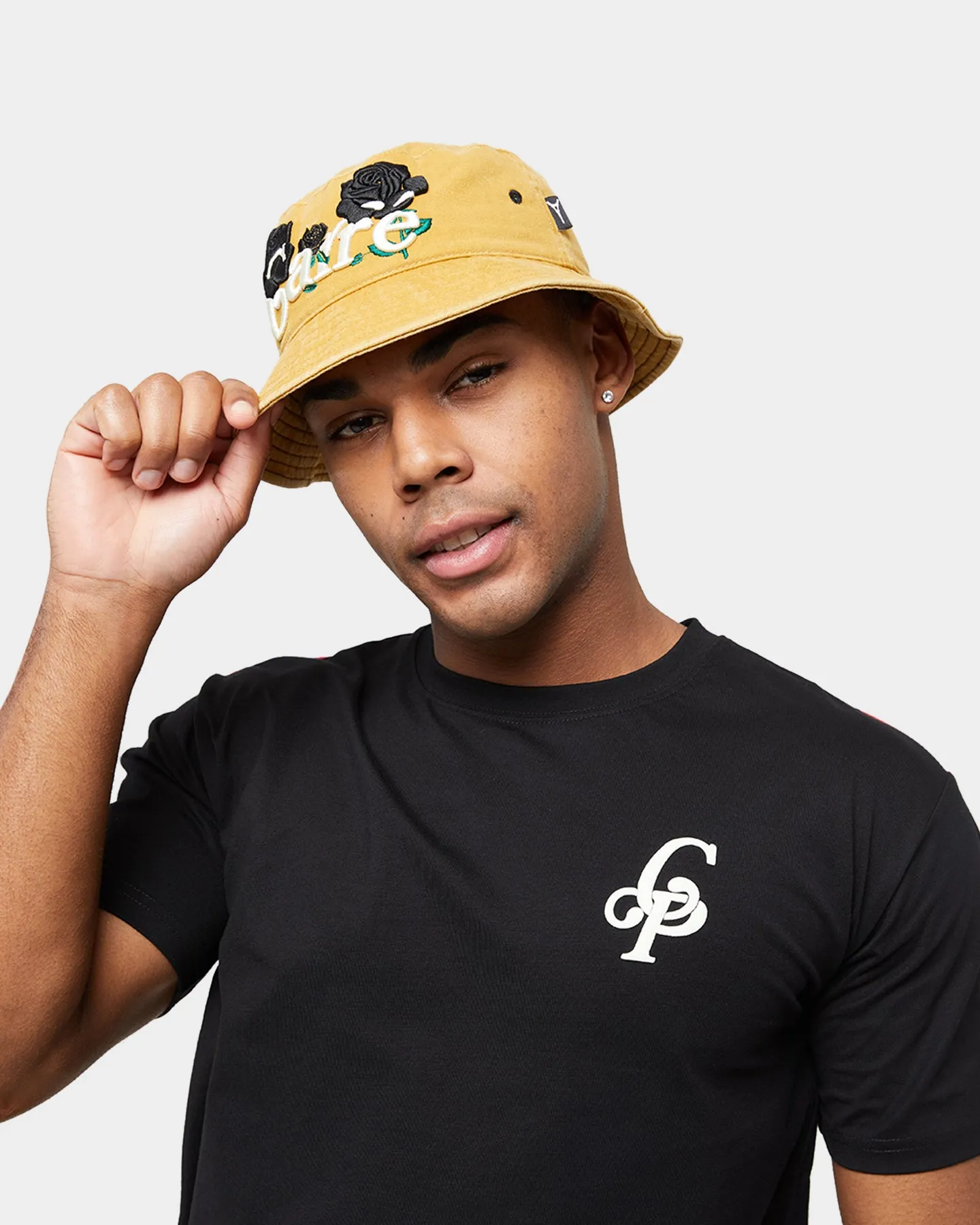 Carre Volle Rose Bucket Hat Yellow