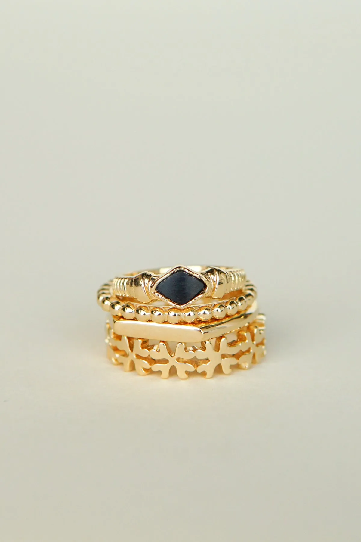 Clover club index ring gold plated