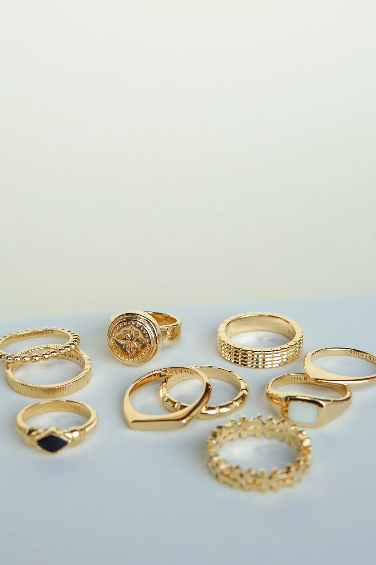 Clover club index ring gold plated