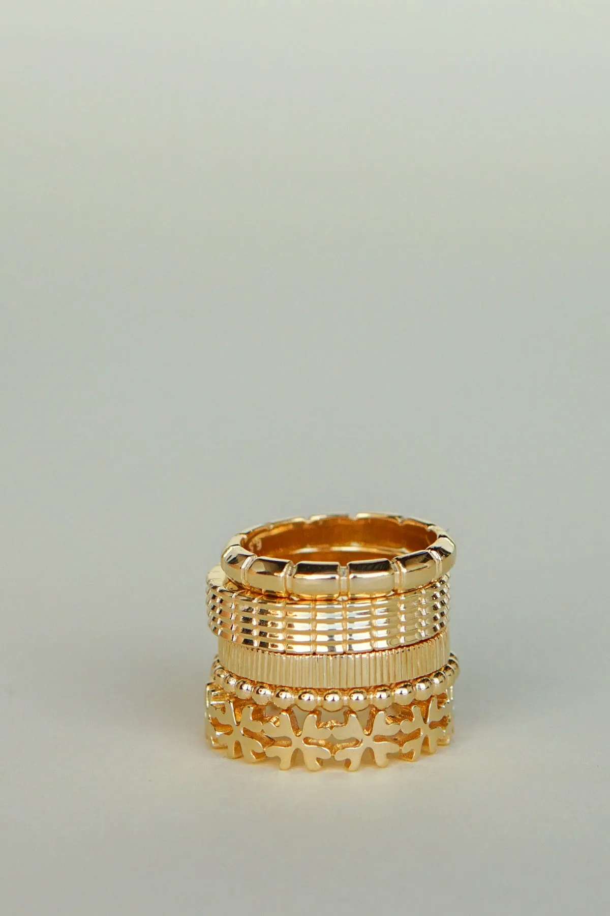 Clover club index ring gold plated