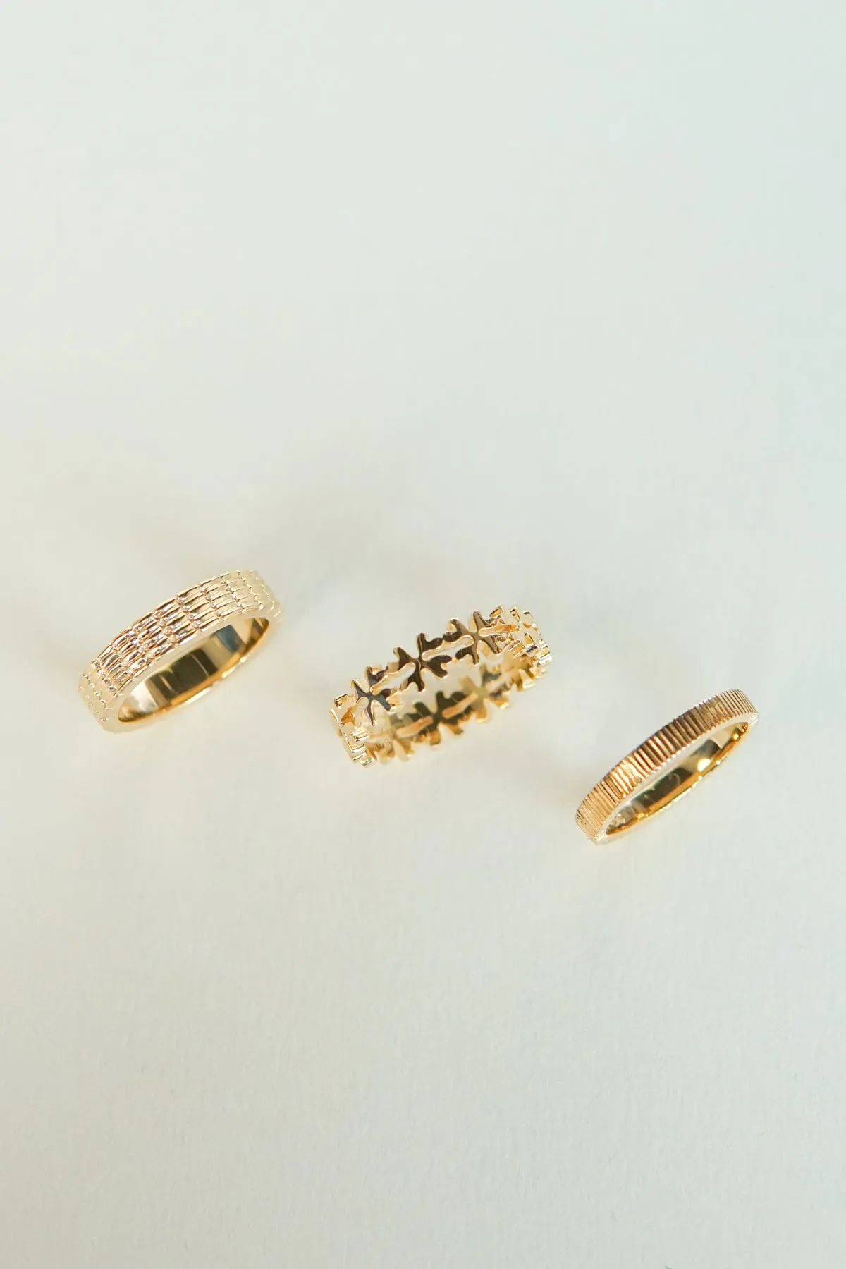 Clover club index ring gold plated