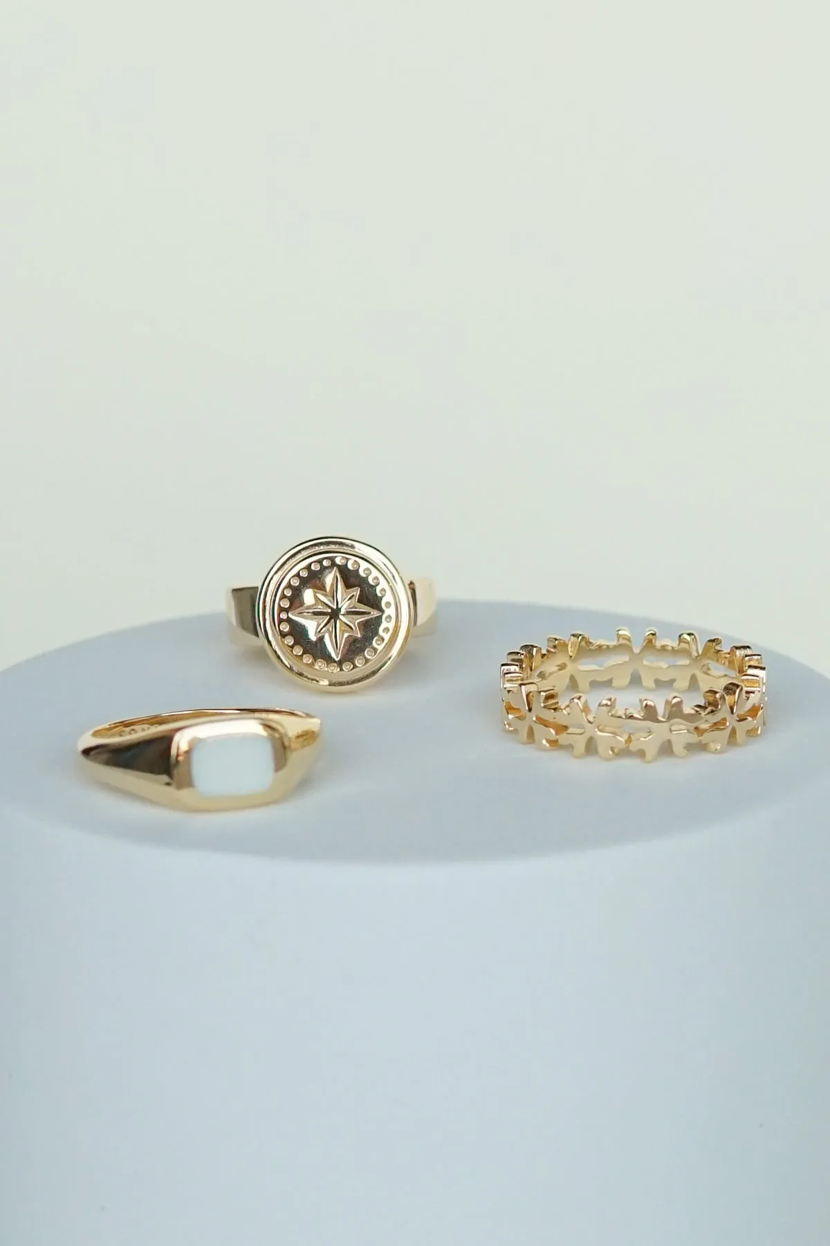 Clover club index ring gold plated