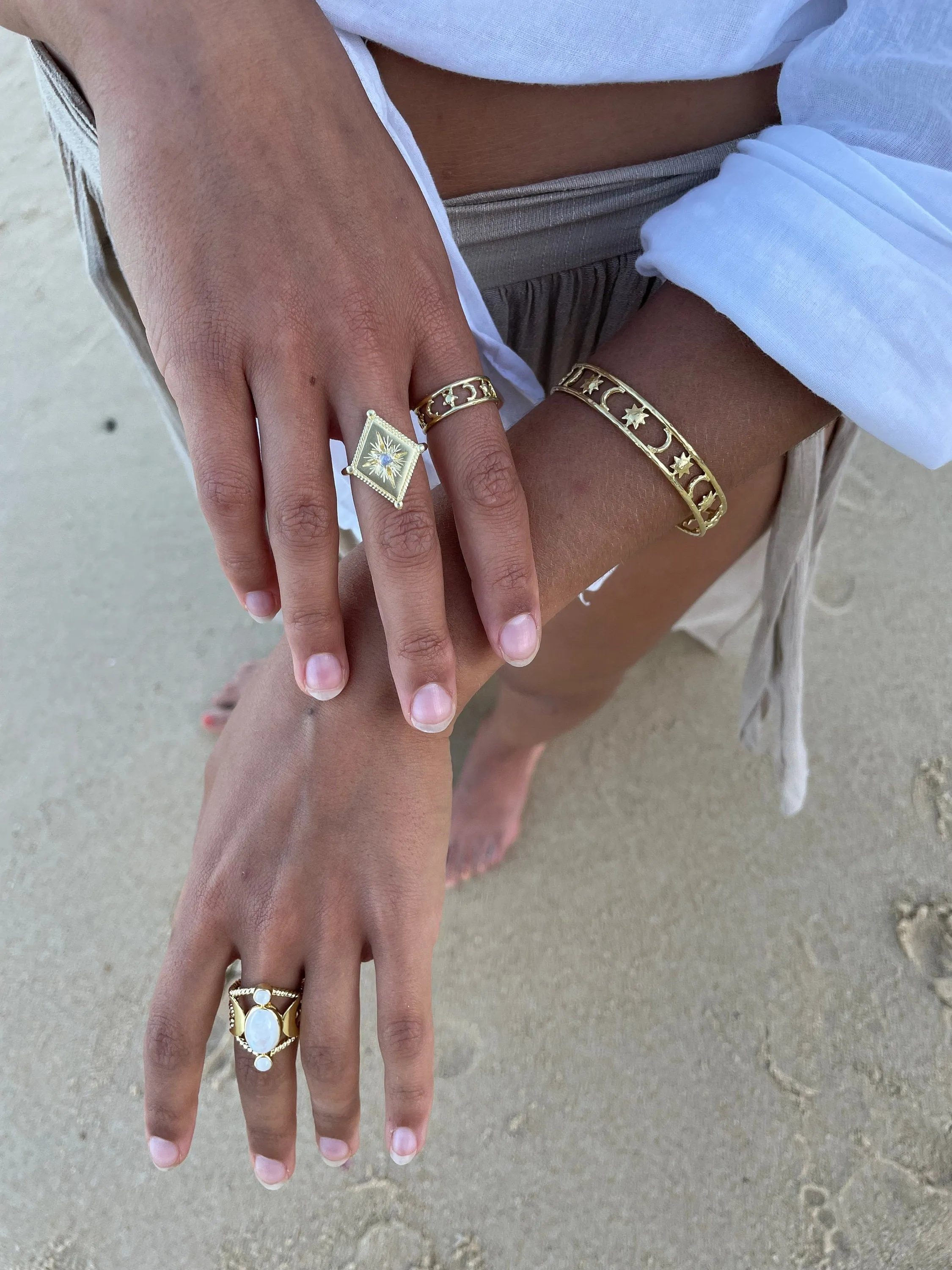 Cosmic Lover 14K Gold Bangle
