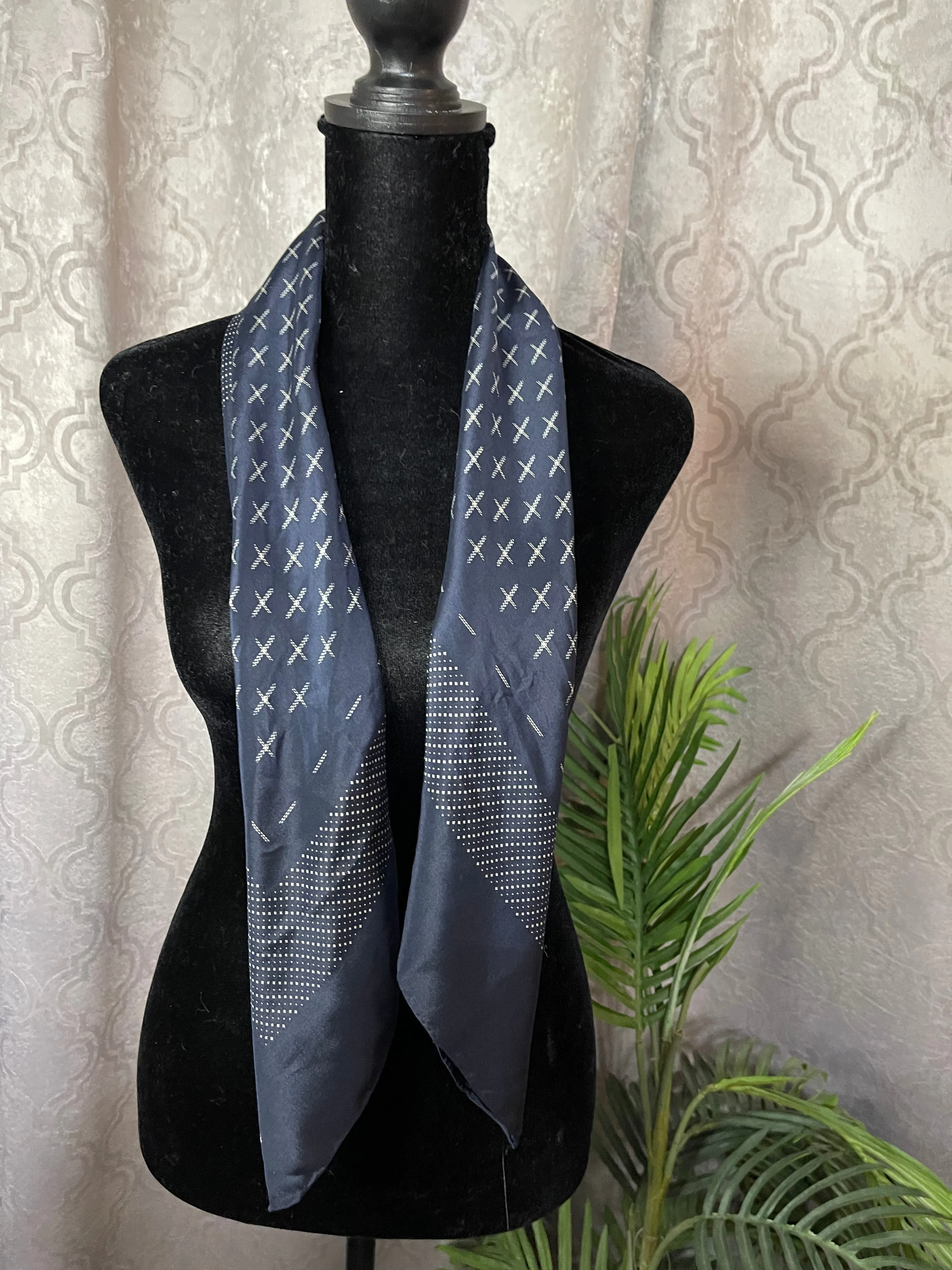 Designer Jones New York scarf