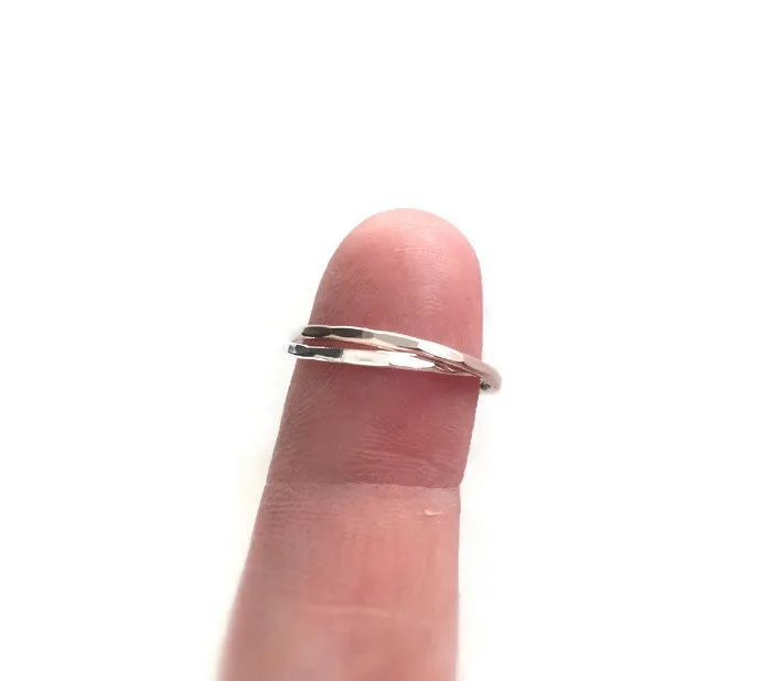 Interlocking Ring, Thumb Ring, Russian Ring, Thumb Ring, Hammered, Textured Ring, Rolling Ring, Stacking Ring, Minimalist Ring, Unique Rings