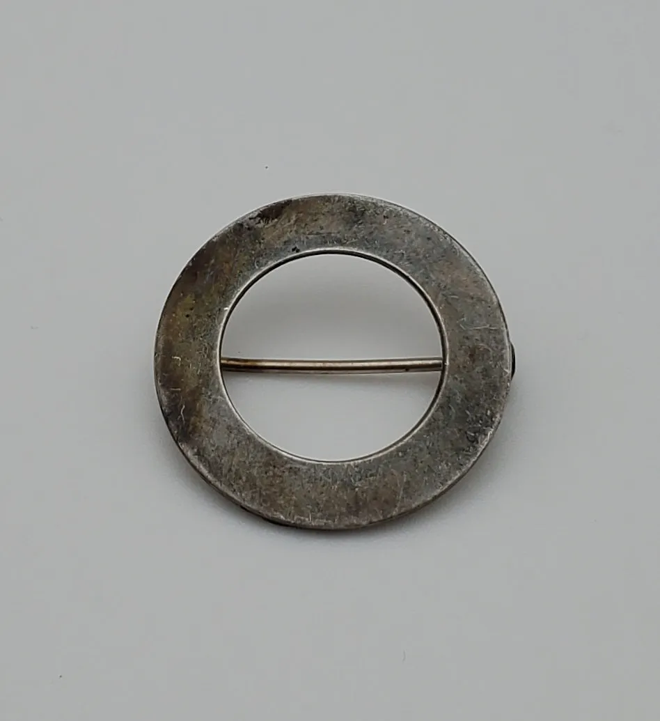 Jewel Art - Vintage Sterling Silver Hoop Brooch