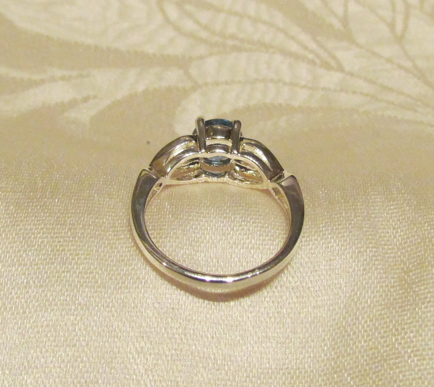 London Blue Topaz Sterling Silver 1.75 Carat Round Cut Ring  Size 8