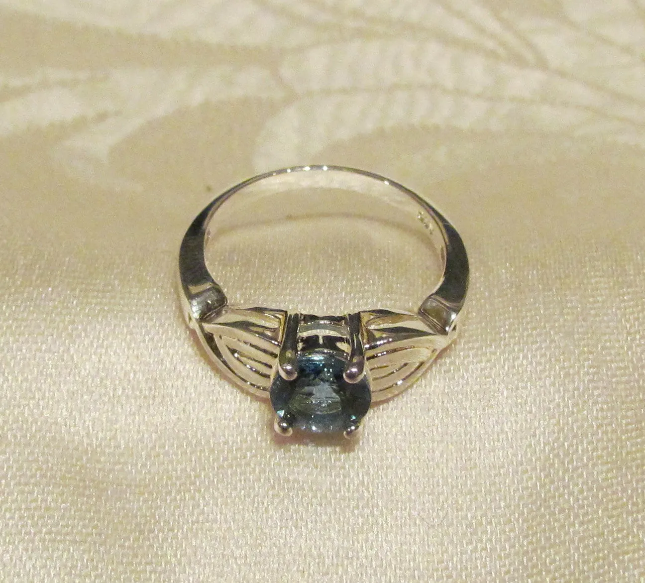 London Blue Topaz Sterling Silver 1.75 Carat Round Cut Ring  Size 8