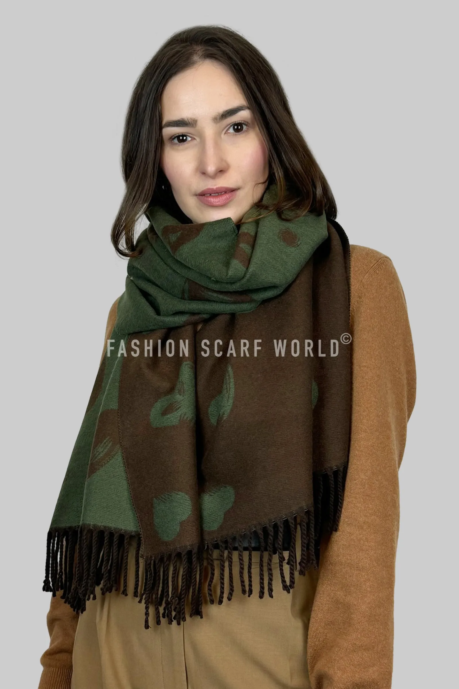 Love Heart Print Reversible Tassel Scarf