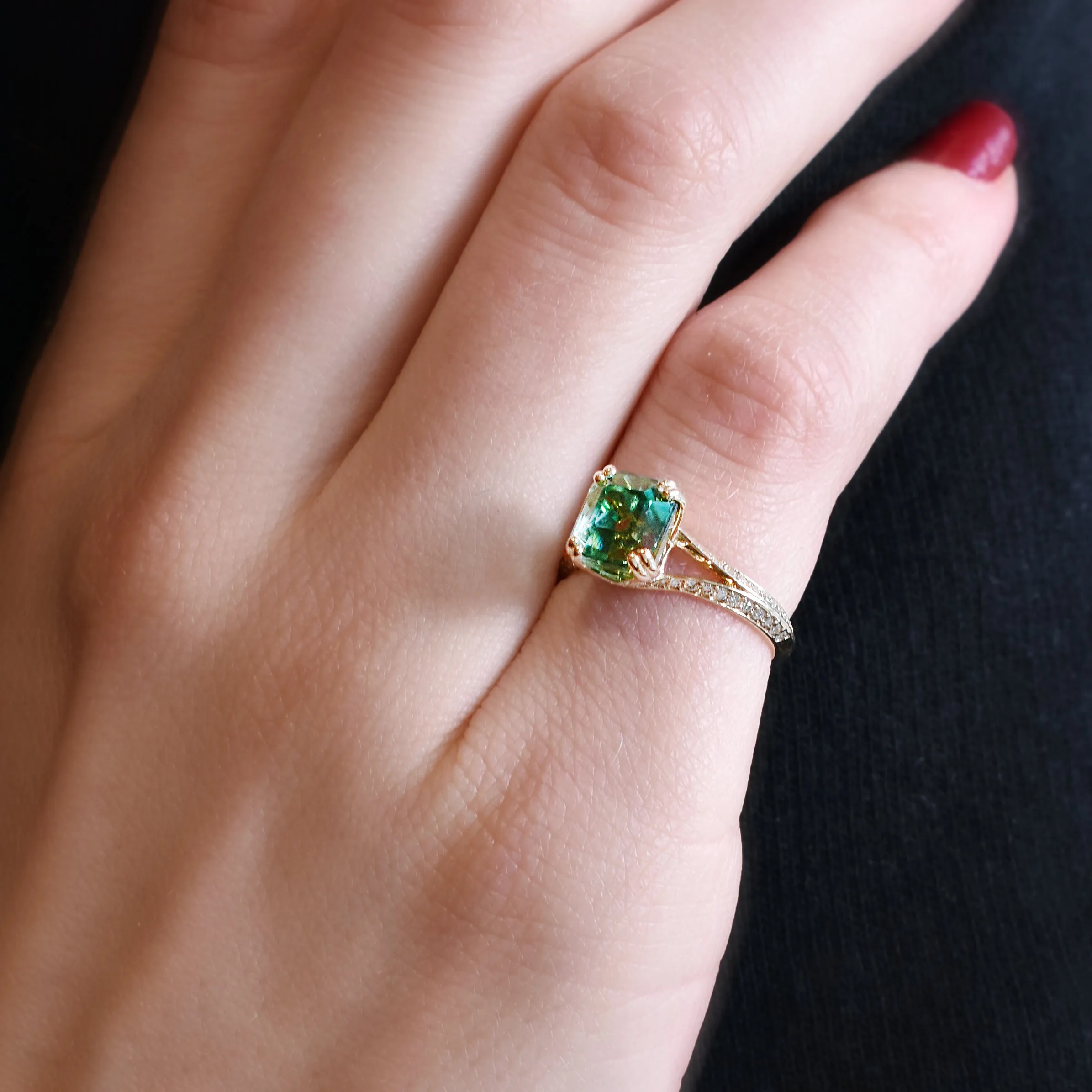 Mint Tourmaline & Diamond Split Shank Ring