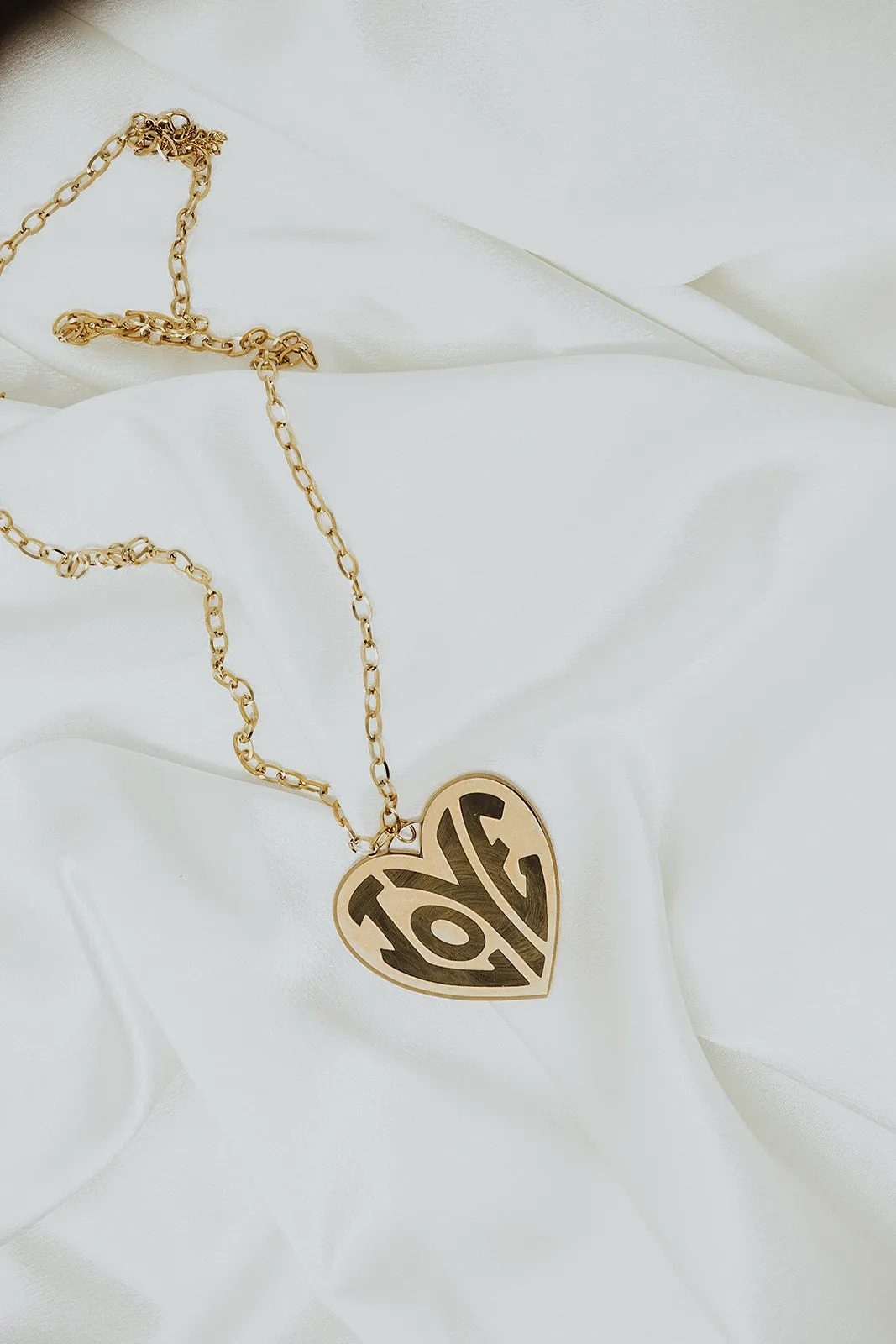Moda 316L Stainless Steel Love Pendant Necklace