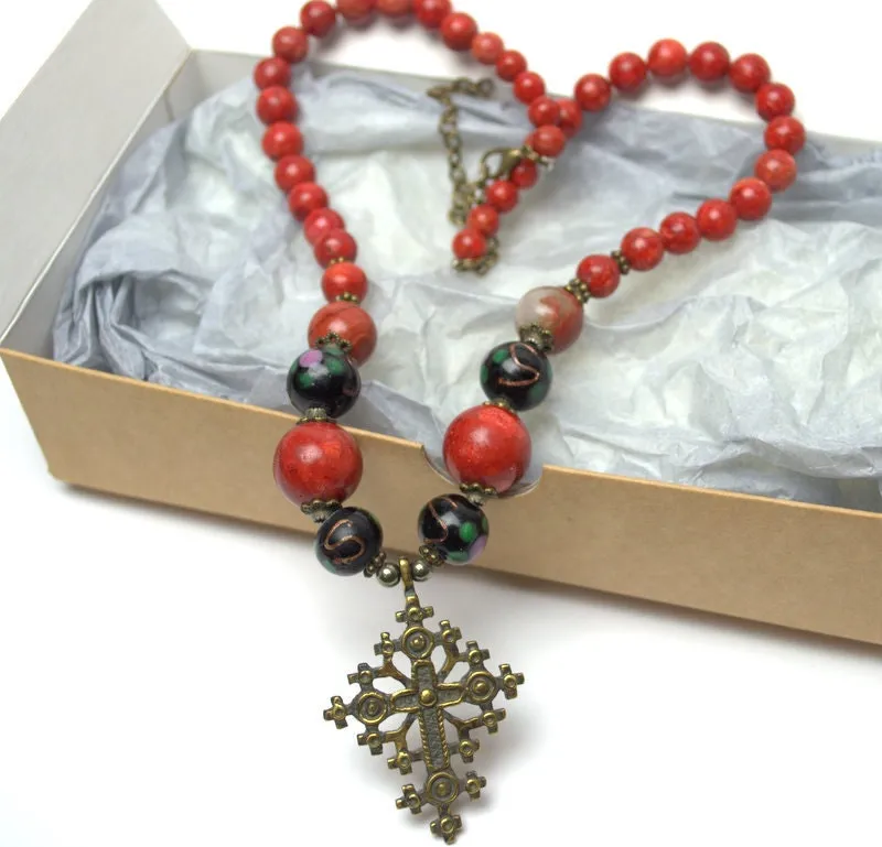 Natural Ukrainian red coral necklace Vintage coral necklace Genuine real coral Personalized gifts for mom Gifts for her Anniversary gifts