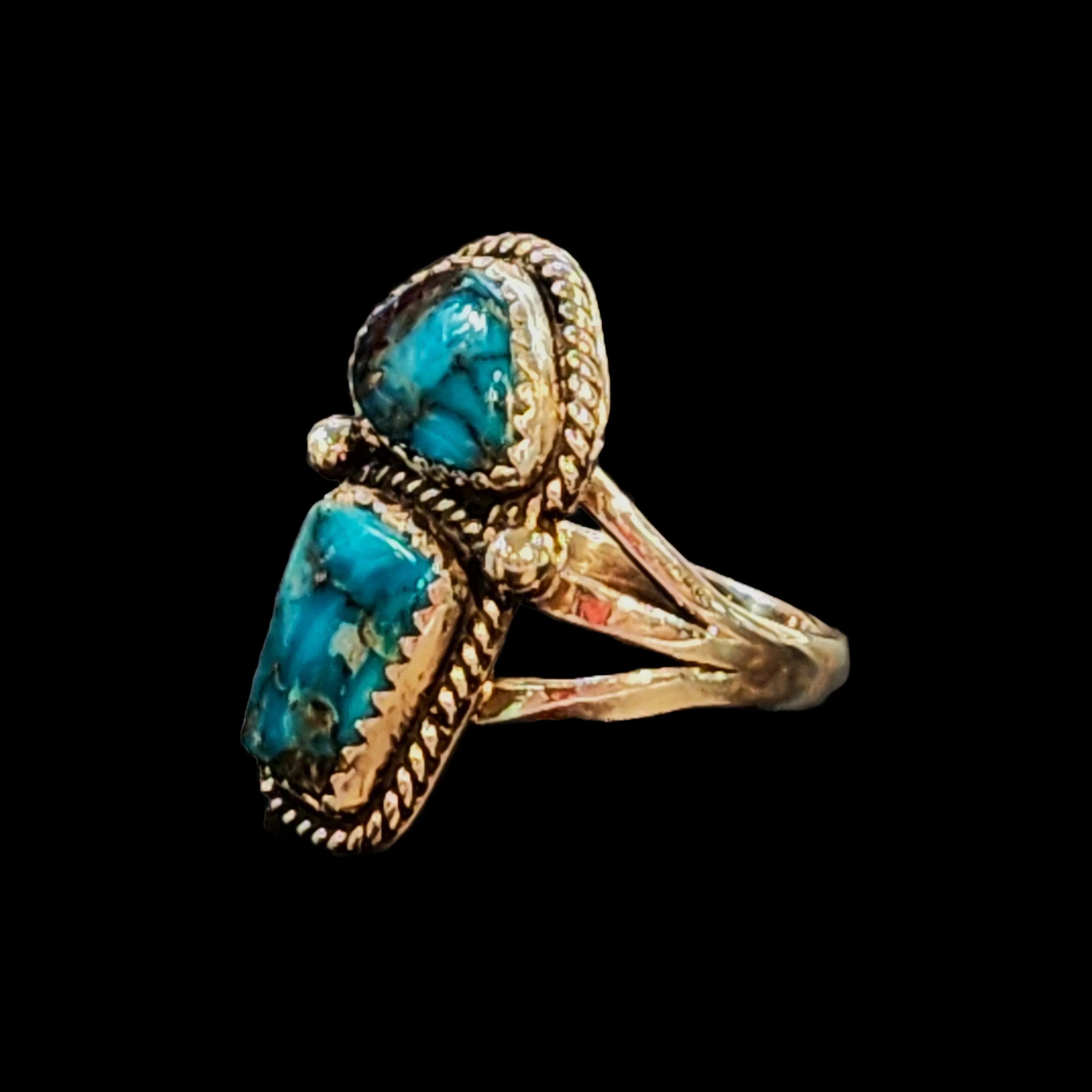 Navajo Natural Turquoise Ring - Size 7.5