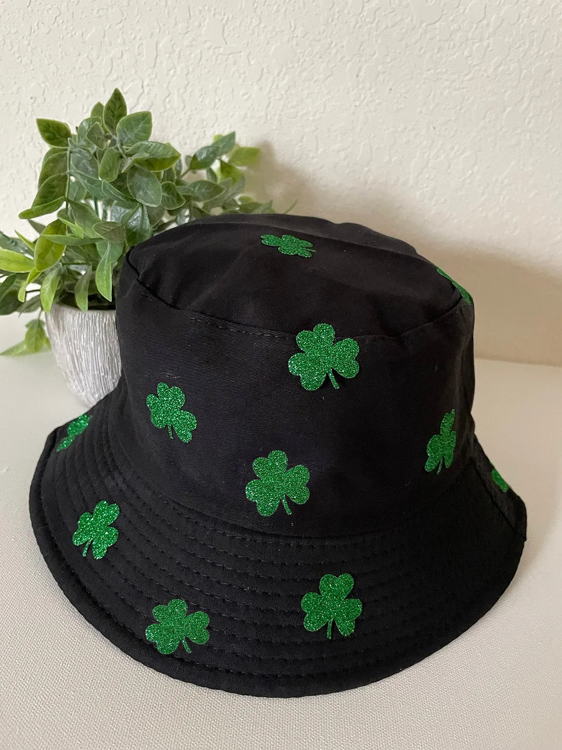 St.Patrick's Day Glitter Bucket Hat