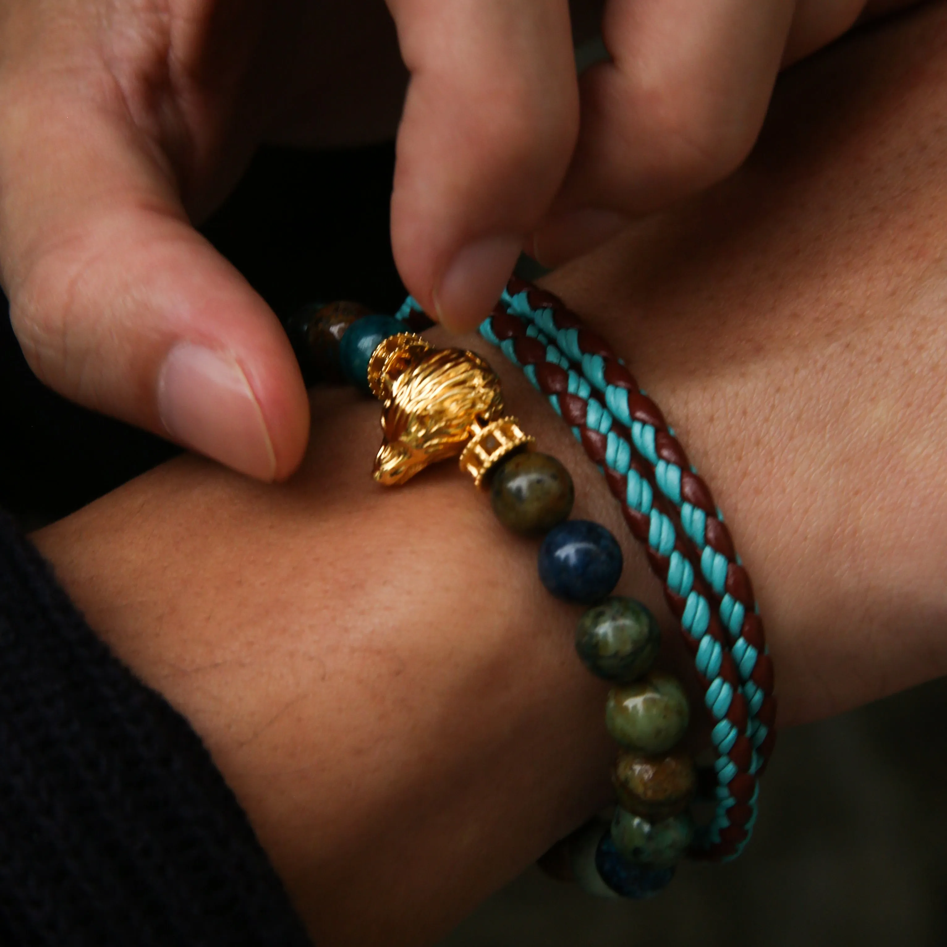 The Forest Wolf | Azurite Wolf Bracelet