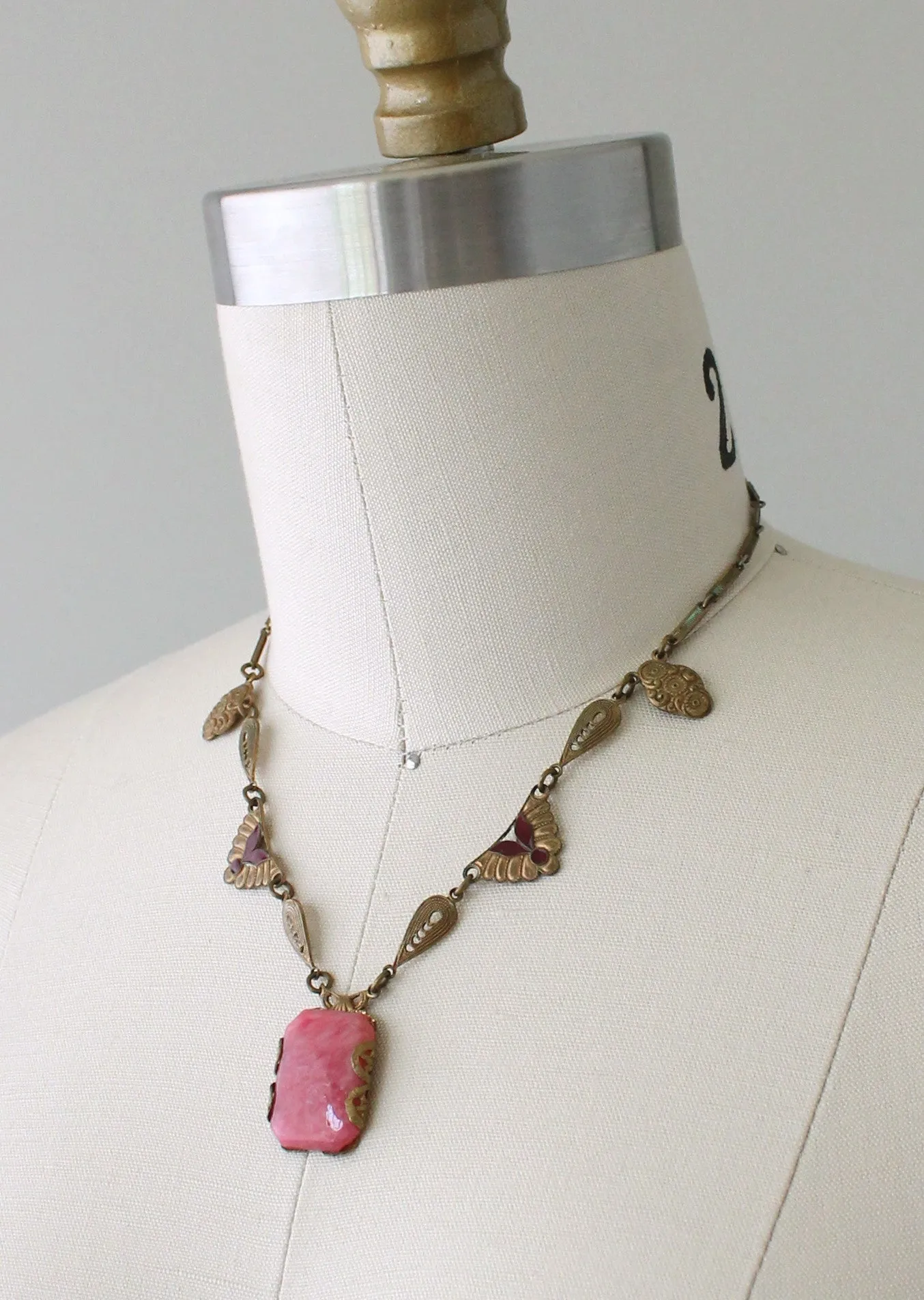 Vintage 1920s Pink Swirl Glass Art Deco Necklace