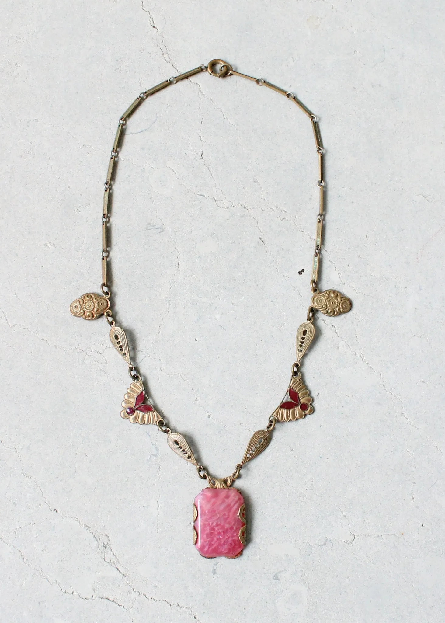 Vintage 1920s Pink Swirl Glass Art Deco Necklace